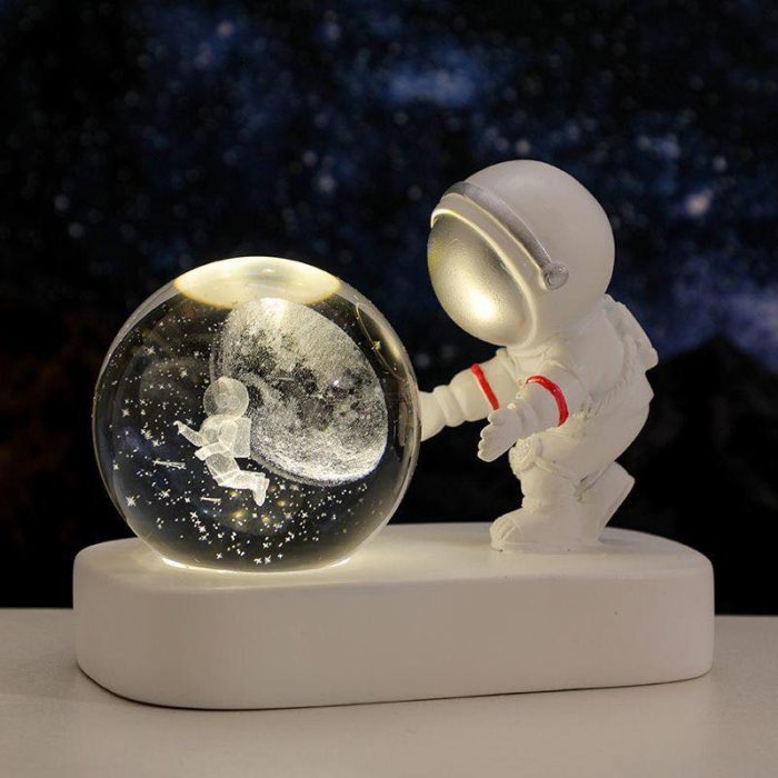 Astronaut Galaxy Crystal LED Lamp - Image 6