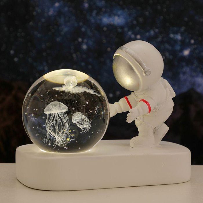 Astronaut Galaxy Crystal LED Lamp - Image 8